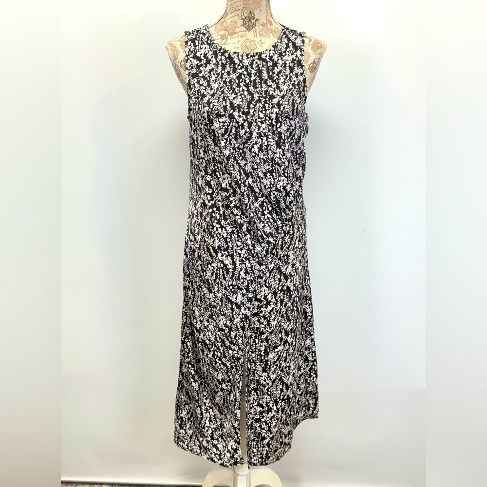 NORDSTROM RACK Black and white floral print  ruched front midi dress size XS.
